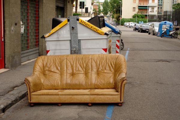 Sofa Disposal in Lynnwood