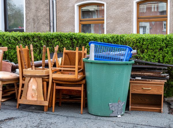 Chair Disposal Service in Lynnwood